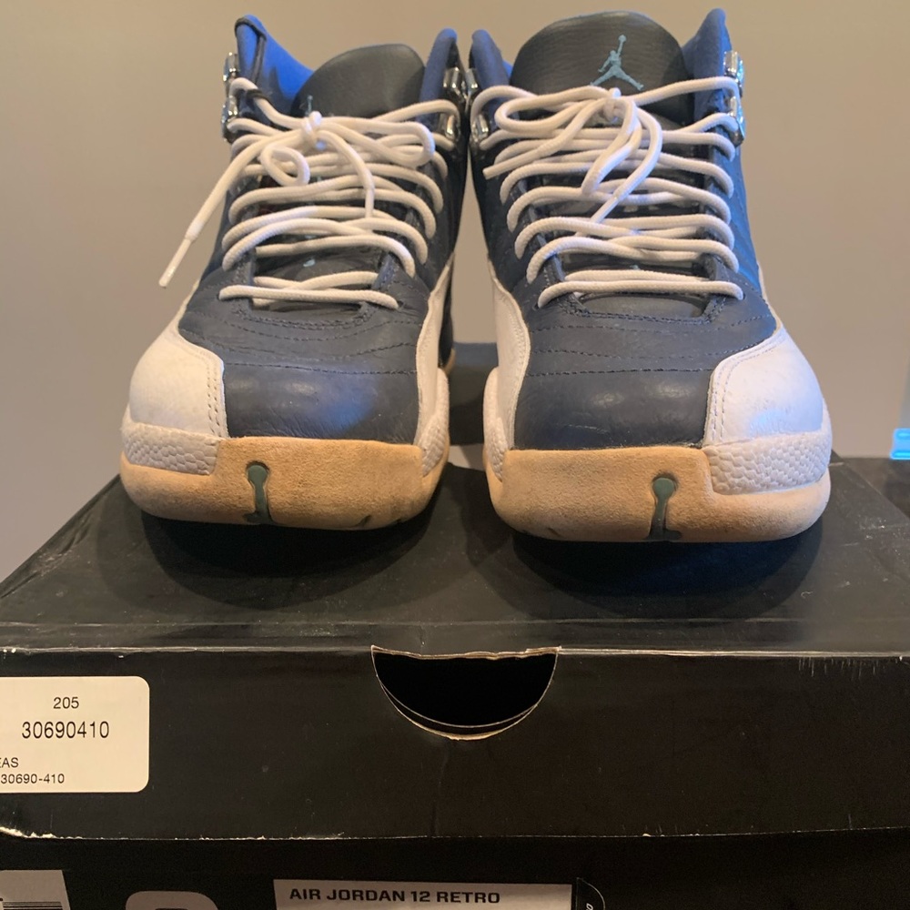 Jordan 12’s obsidian